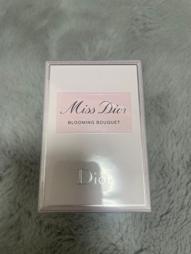 ミスディオールMissDiorブルーミングブーケ　香水　新品　50ml