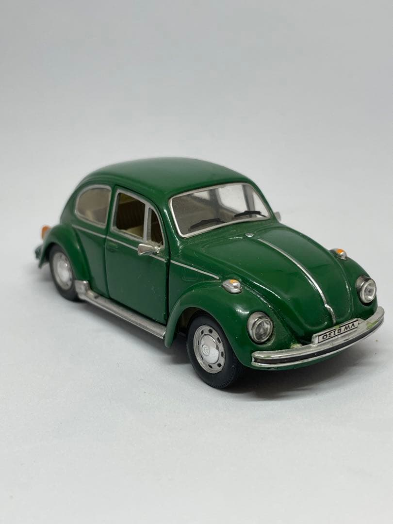 ダイキャスト製 ビートル 緑 1/43