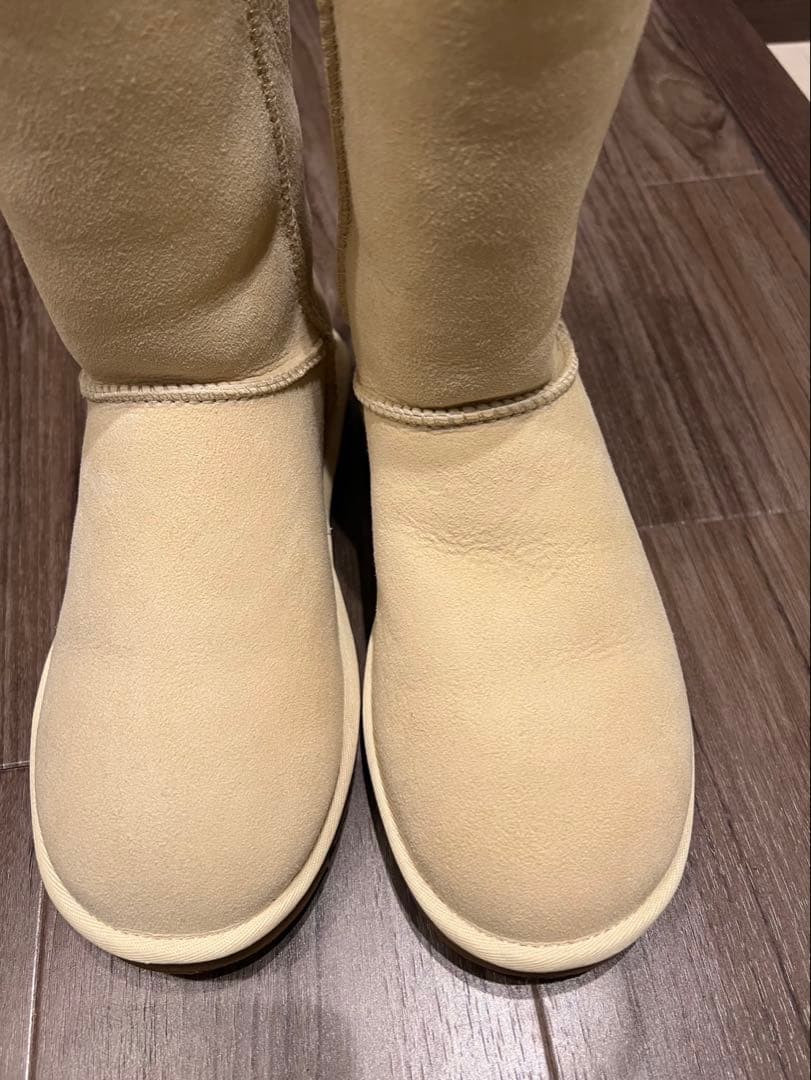 UGG ウィメンズ クラシック ショート ブーツ 5825 W/SUGR