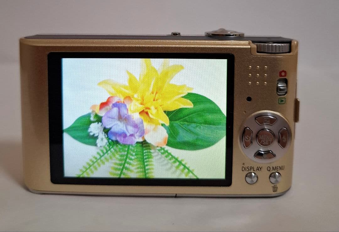 [美品]パナソニック LUMIX DMC-FX60 デジタルカメラ