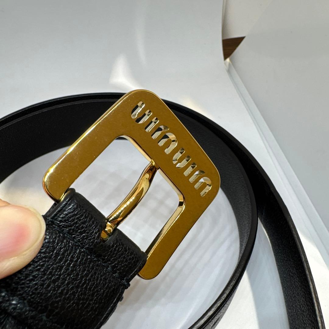 miu miu ナッパレザー ベルト ゴールドバックル 男女兼用