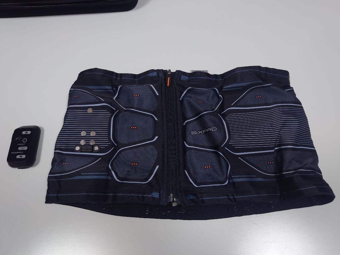 【美品】Ｌサイズ　シックスパッド　パワースーツ　コアベルト　SIXPAD　正規品