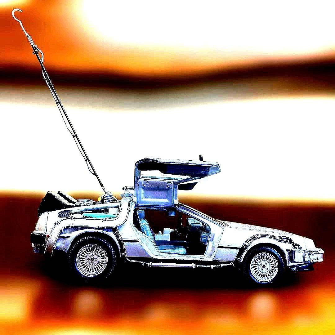 【 超稀少品 極 】 バックトゥザフューチャー　デロリアン