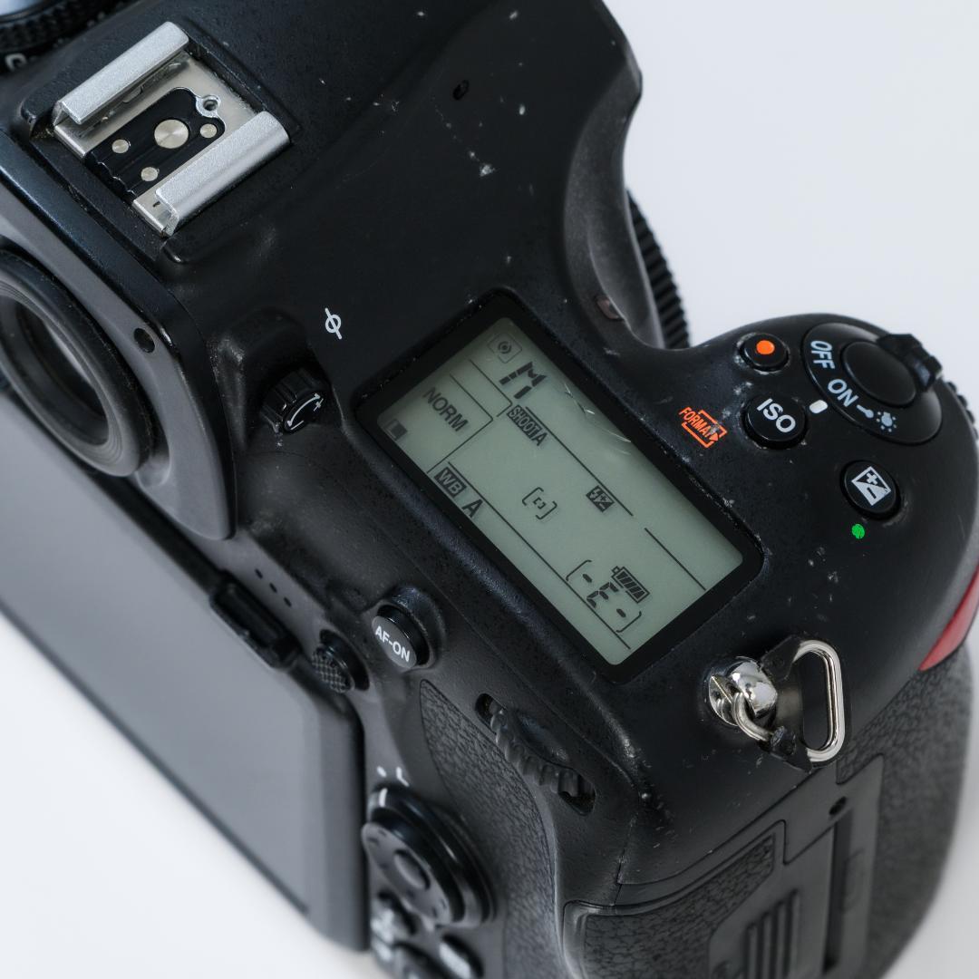 Nikon D850 本体と充電器MH-25a XQDカード64GB付