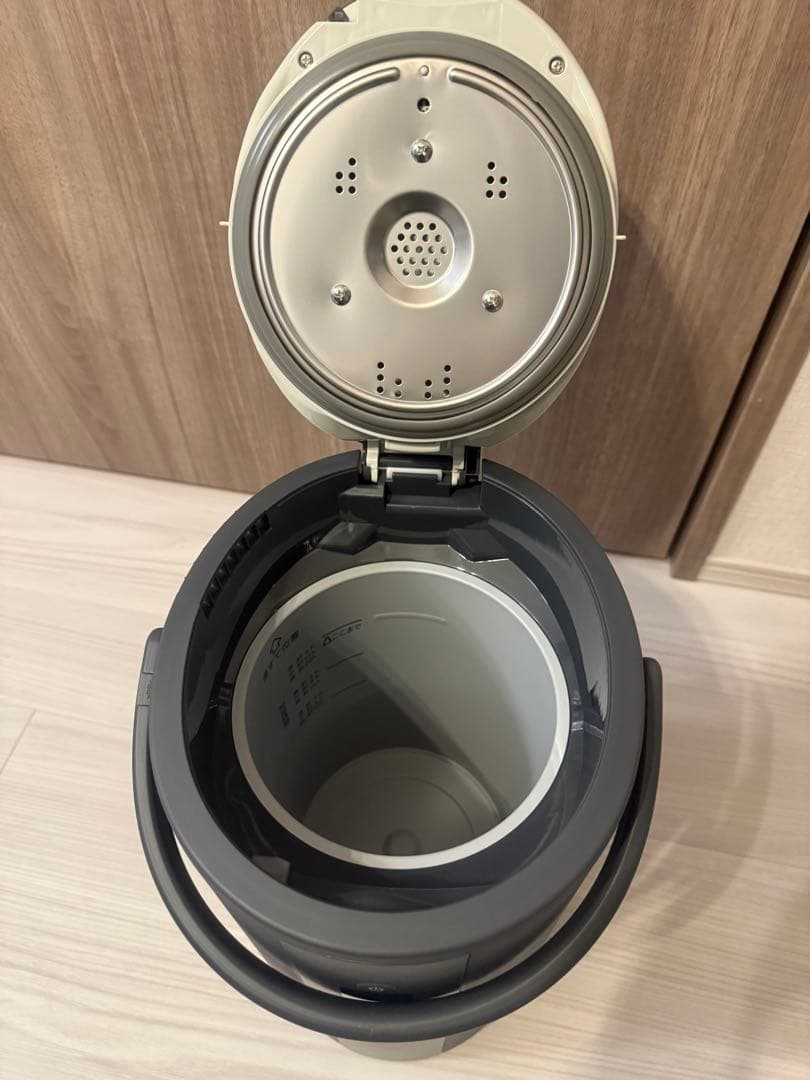 【新品未使用品】象印 スチーム式加湿器 EE-TB60-BM ソフトブラック