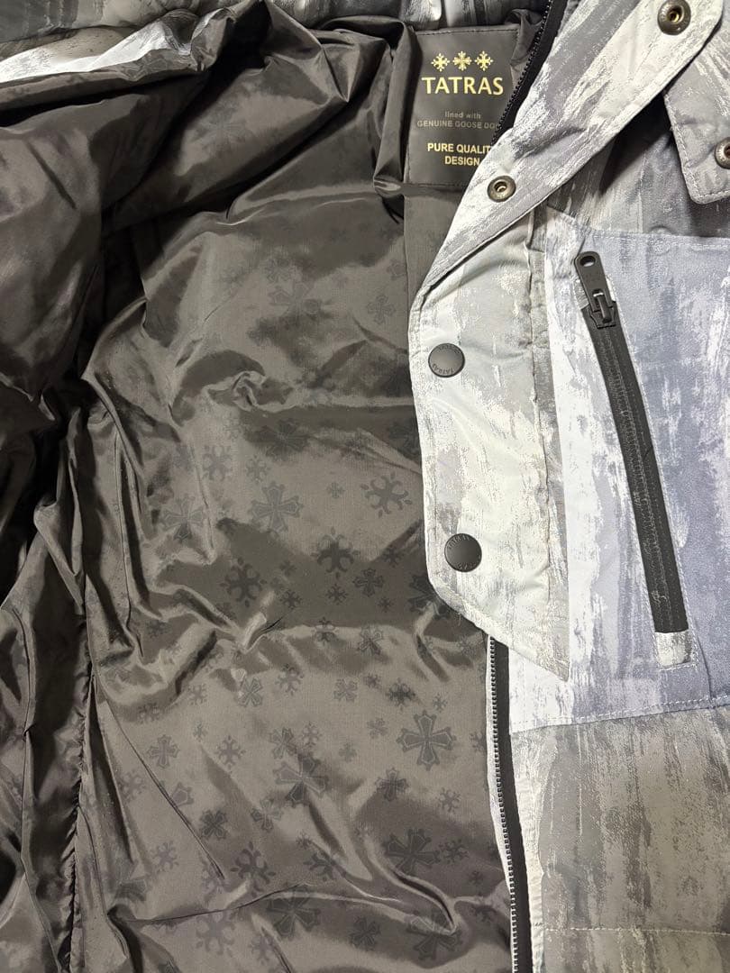 TATRAS 迷彩柄 ダウンジャケット