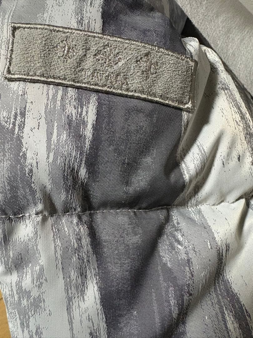 TATRAS 迷彩柄 ダウンジャケット