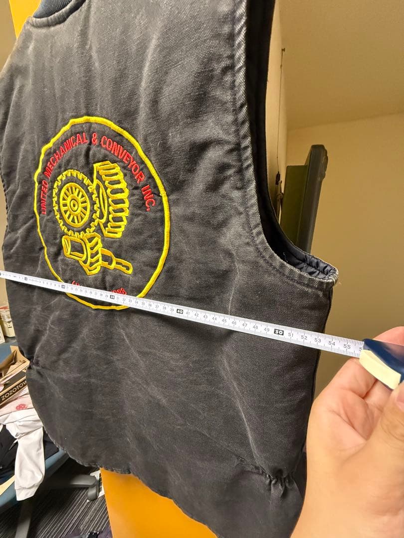 Carhartt ブラック ベスト TIMBUCK