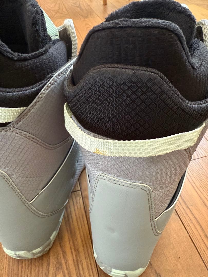 Burton バートン　子ども用　BOAスノーボードブーツ 24cm