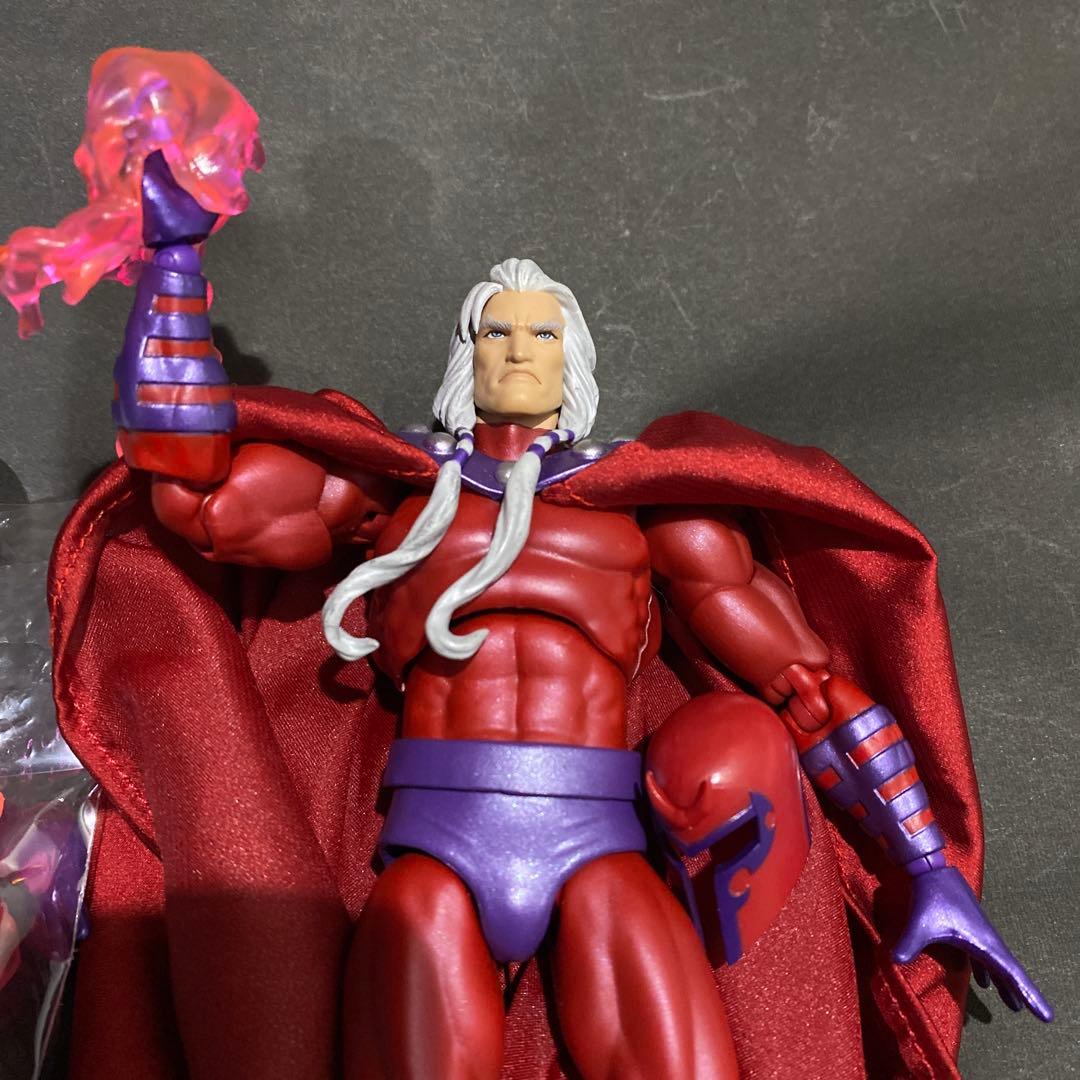 MAFEX マフェックス　マグニートー