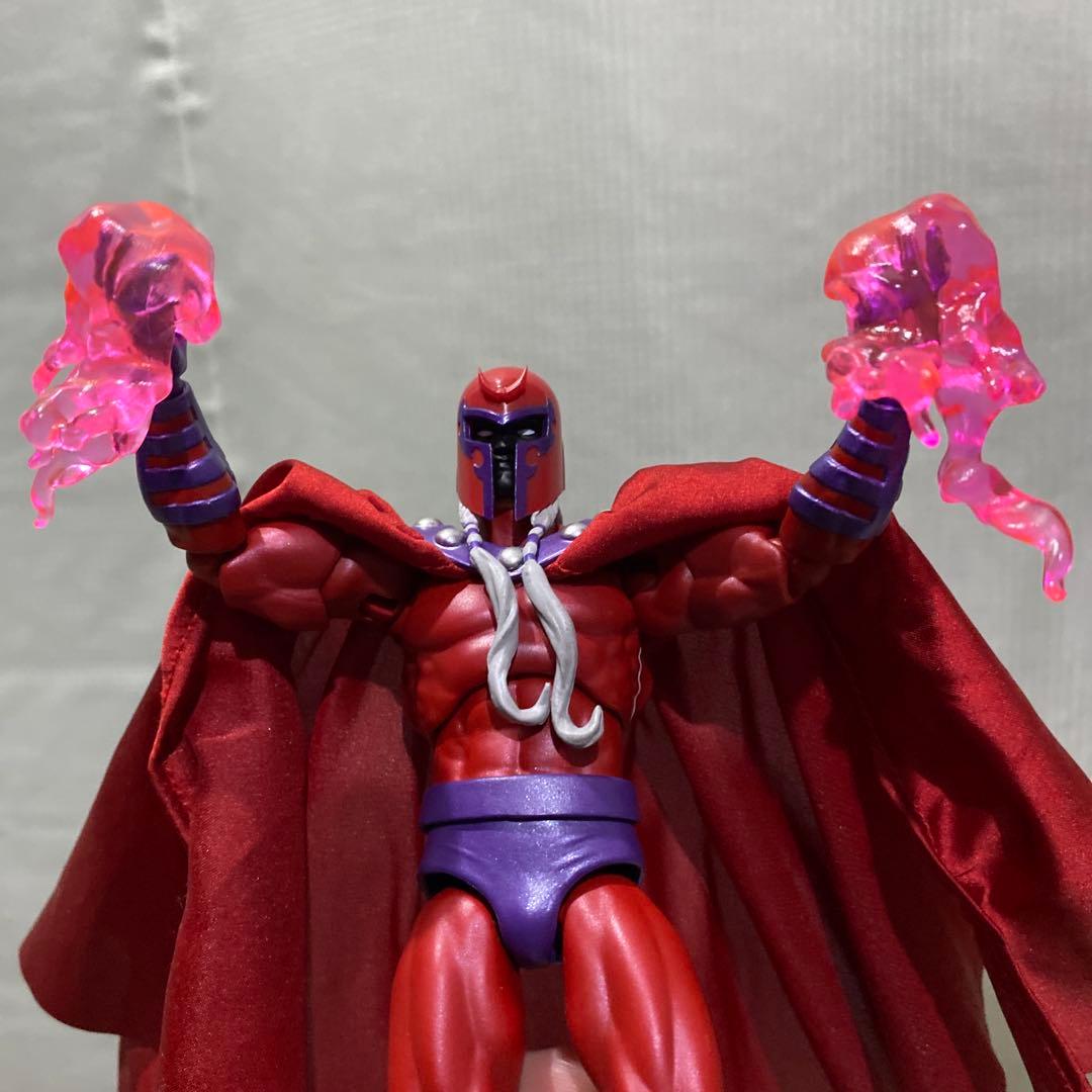 MAFEX マフェックス　マグニートー