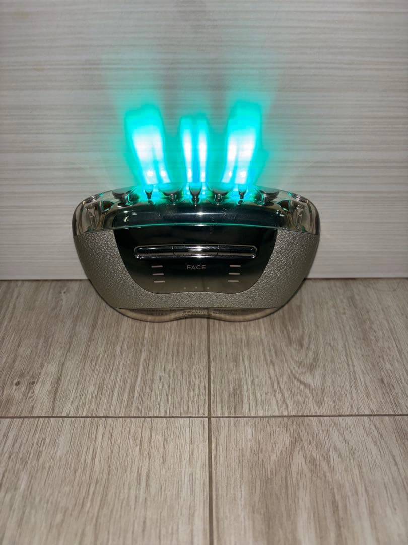 A*a様 ヤーマン YJFD1N リフトロジー リフトケア特化型美顔器