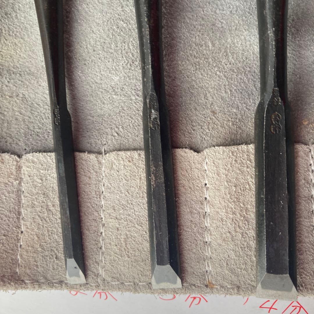 東京製　二代目左久作追入鑿　七本組