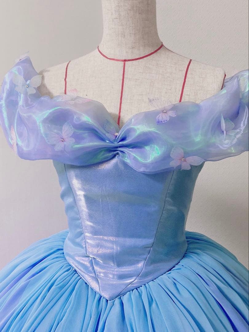 実写シンデレラドレス