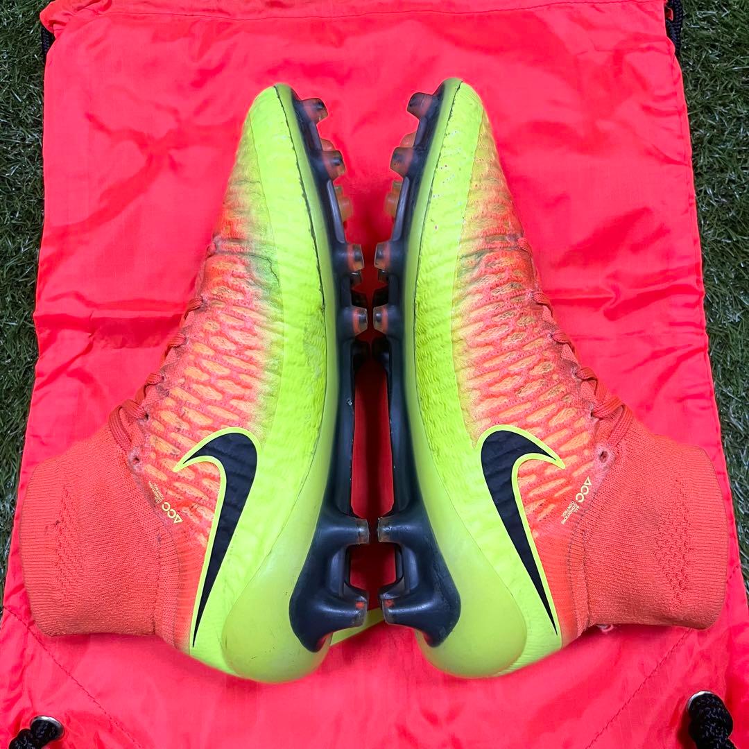 シューズ NIKE Magista Obra FG 25.5cm