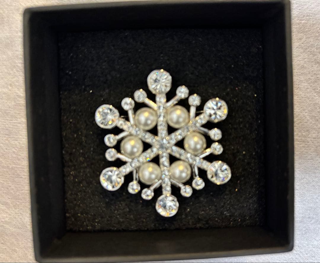 【新品未使用タグ付き】ルネ Rene ブローチ