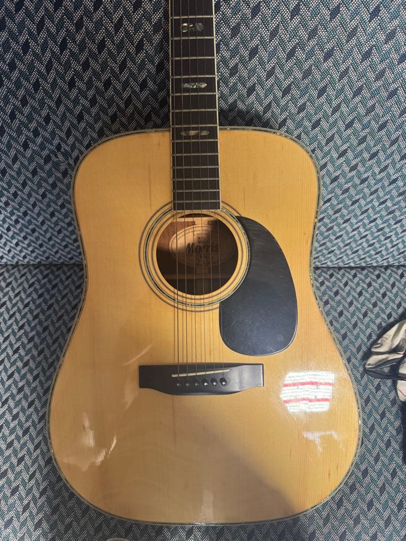 MORRIS アコースティックギター ケース付き