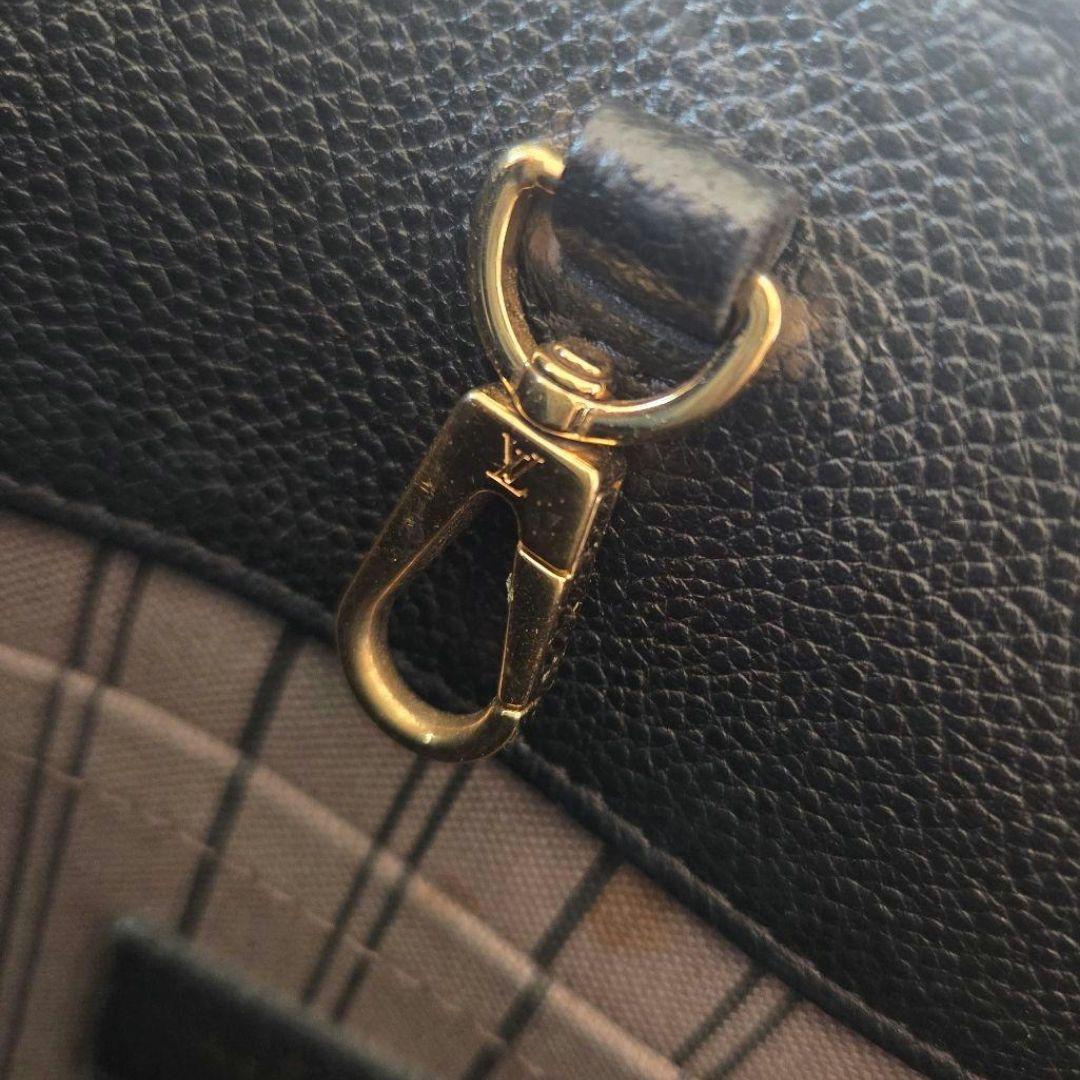 超特価！早い者勝ち！LouisVuittonルイヴィトン 黒 レザーハンドバッグ