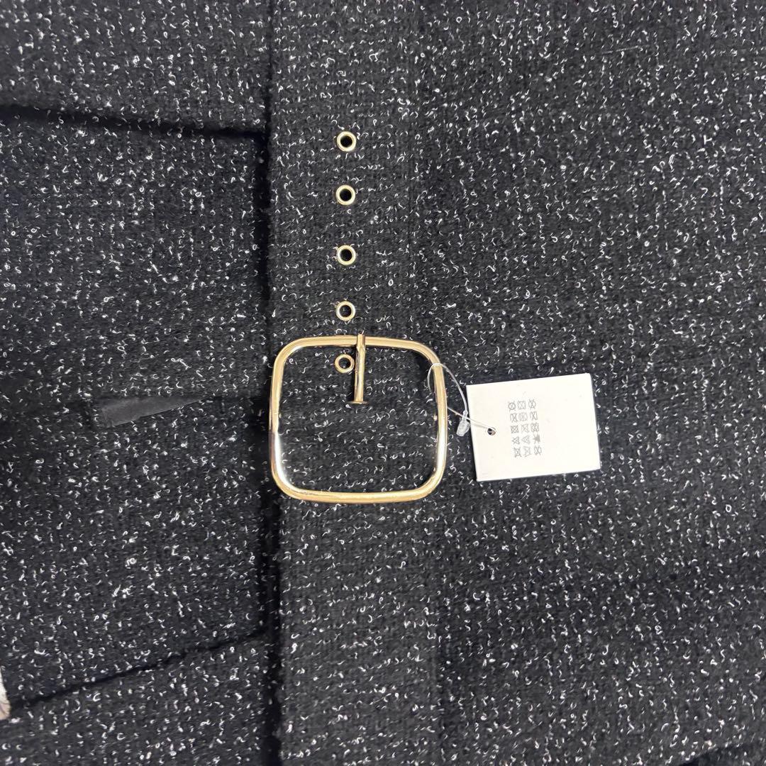 ザラ　完売品　テクスチャ生地　ベルト付きブレザー　ジャケット　アウターMサイズ