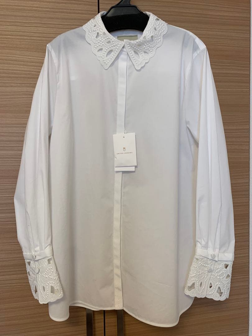 新品未使用　UNITED ARROWS エンブロイダリーカラーシャツ　ホワイト