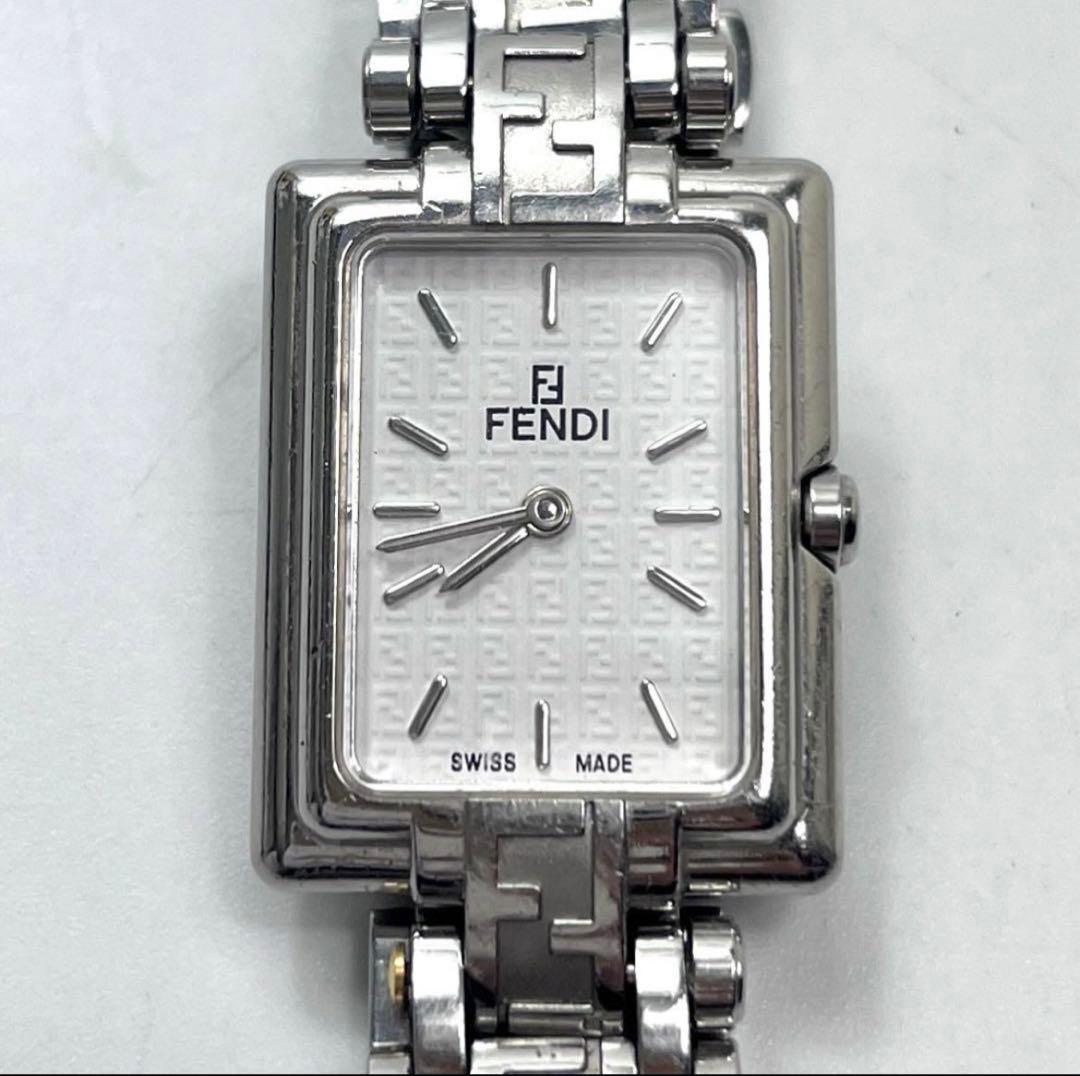 FENDI フェンディ orologiオロロジ ズッカ柄 腕時計 シルバー