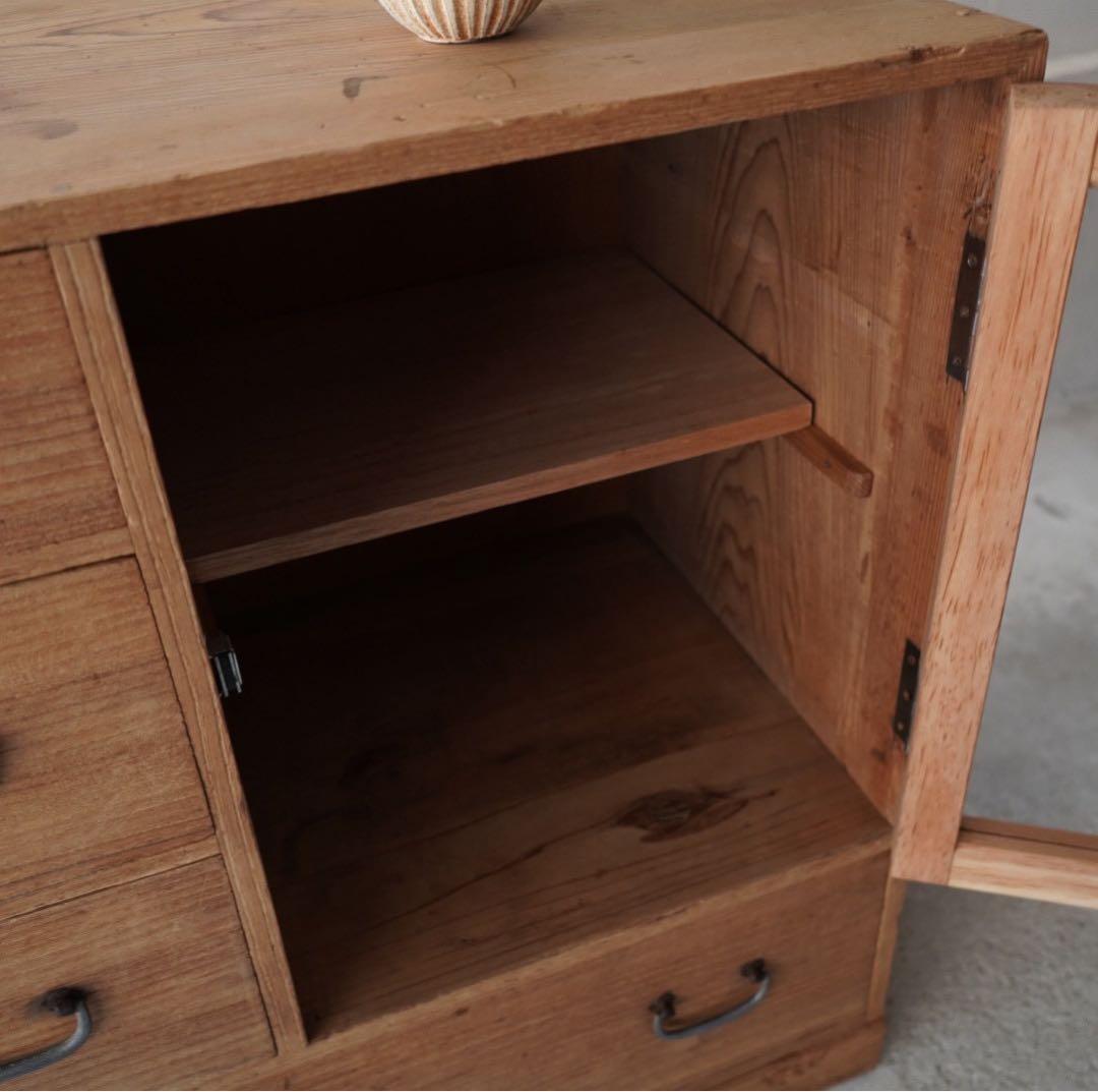 puku様　古いガラス戸棚