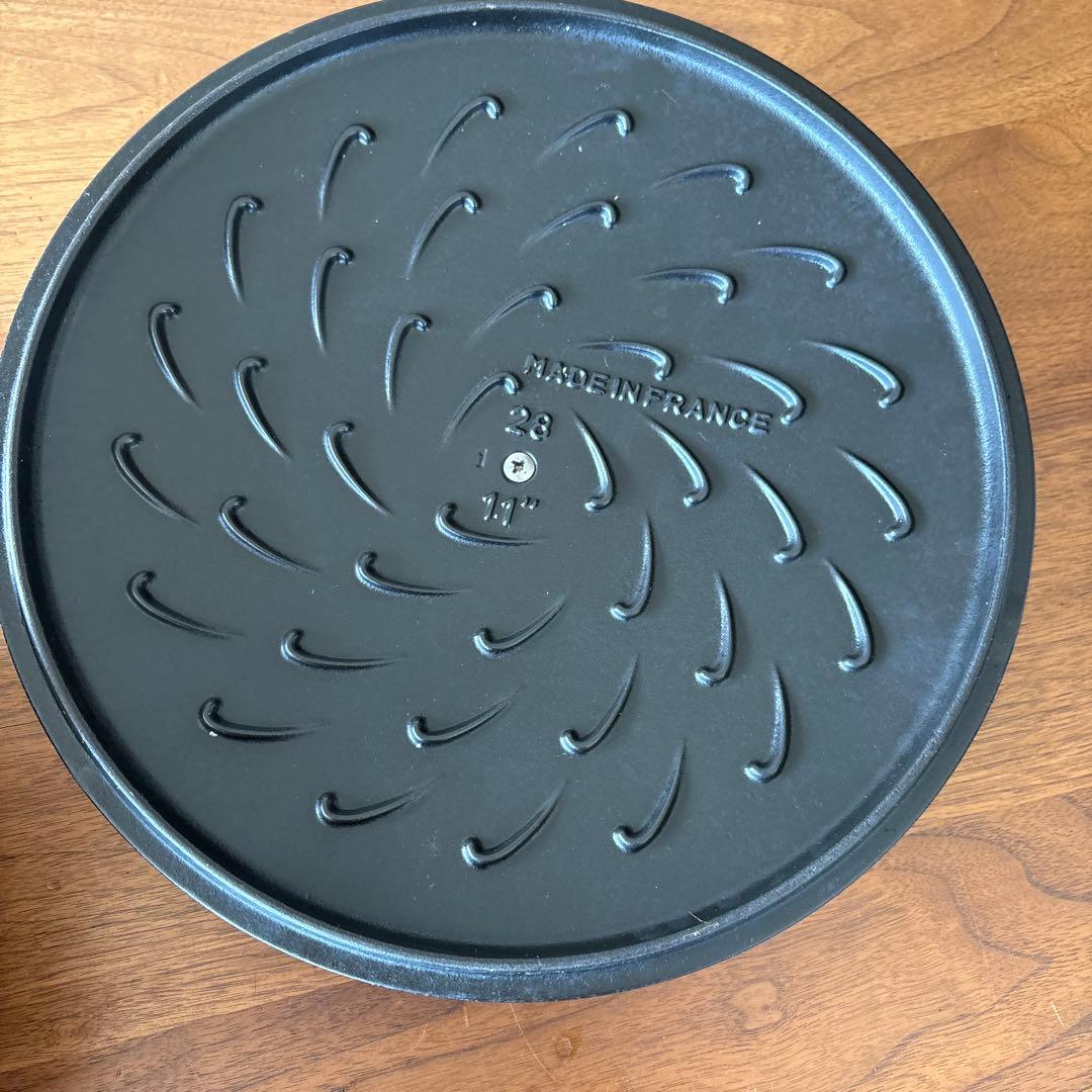 STAUB ストウブ　ブレイザーソテーパン　28センチ　グレナディンレッド