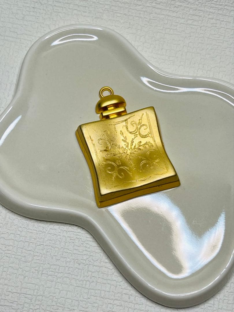 レア！ HERMES エルメス ヴァンキャトル 香水 モチーフ ペンダント