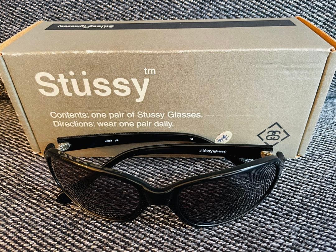 Stüssy サングラス　Jordan ブラック