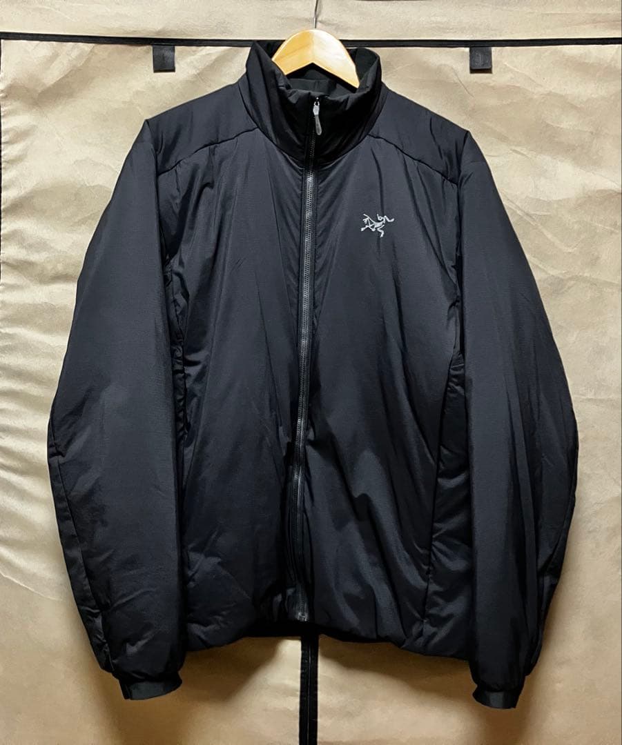 【美品】ARC’TERYX アトムヘビーウェイトジャケット ブラック Mサイズ