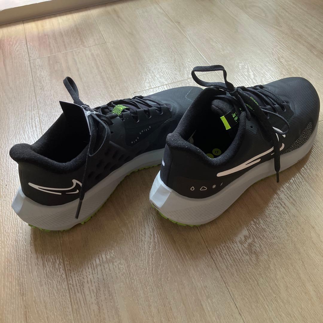 Nike ランニングシューズ ブラック/グリーン