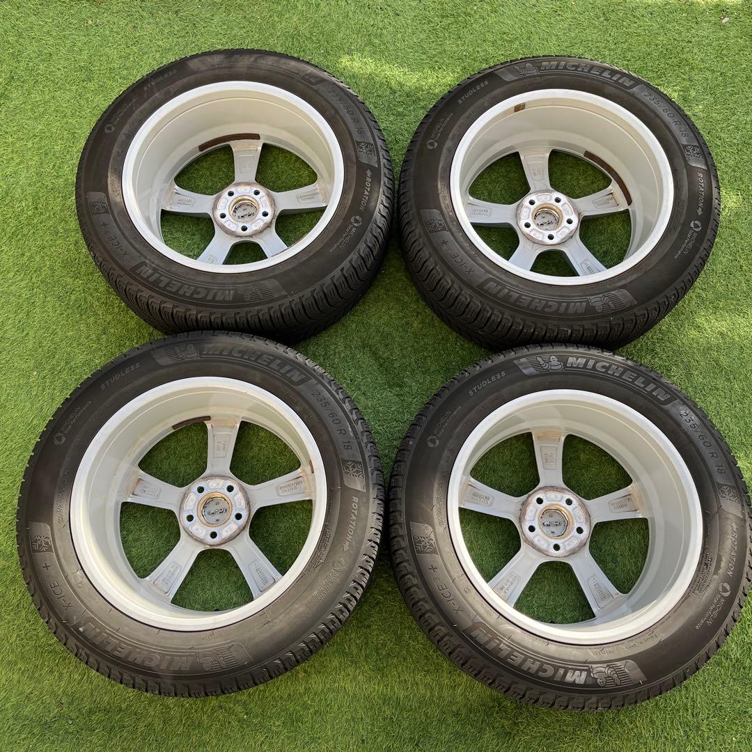 ボルボXC90 235/60/18スタッドレスタイヤホイールセット