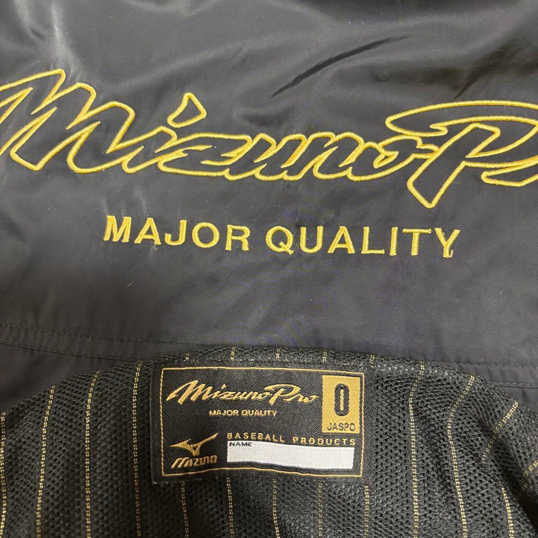 ミズノプロ mizuno proウインドブレーカー　O （XL）サイズ 黒×金