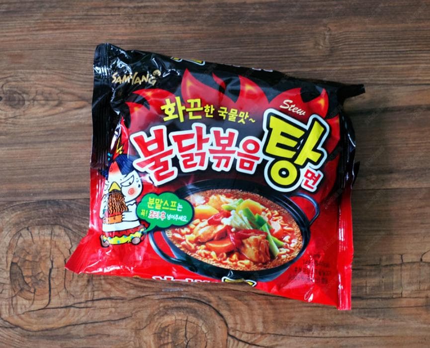 激辛 ブルダック 炒め湯麺 プルタク サムヤン 三養 SAMYANG　2袋