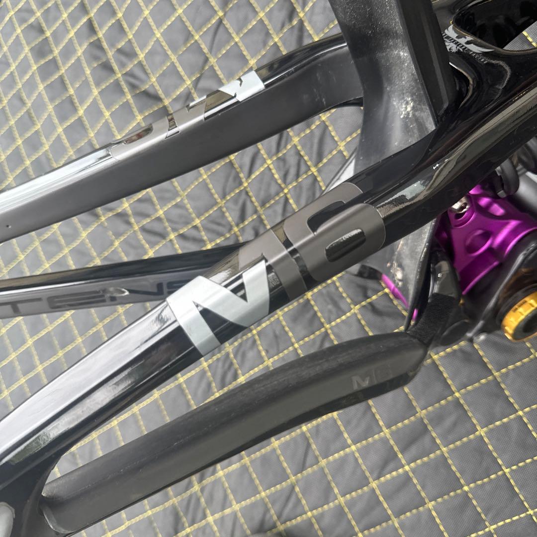 INTENSE M16 CARBON Sサイズ