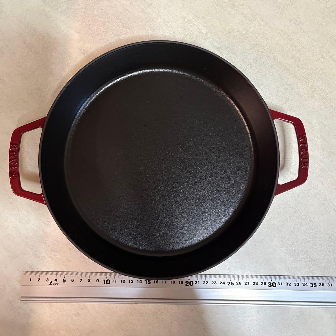 ストウブ　両手ハンドル　 26cm フライパン　チェリー　鋳鉄
