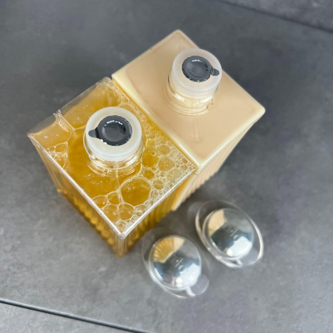 未使用　クロエ　ボディローション　シャワージェル　スキンケア2個セット