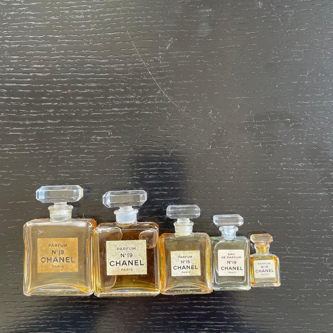 CHANEL N°5 & N°19 香水瓶セット