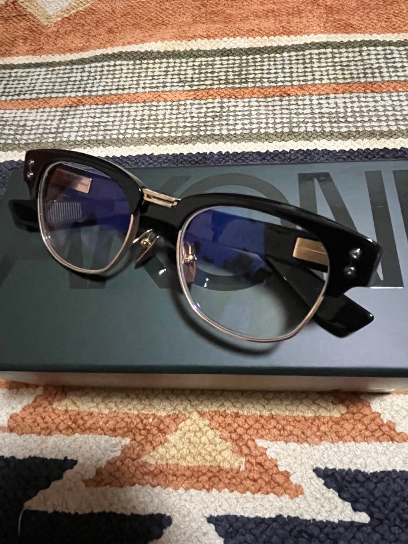 AKONI / アコニ NEWTON Black