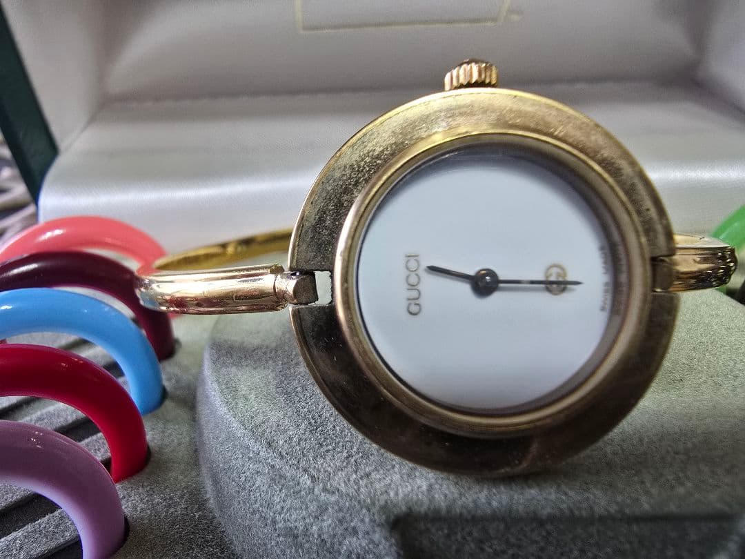 GUCCI　ヘゼルチェンジ　時計