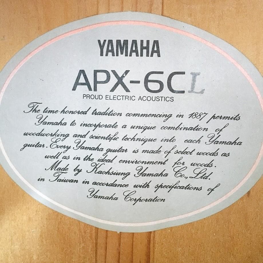ヤマハ レフティ YAMAHA APX-6CL エレアコ 弦楽器 【動作品】