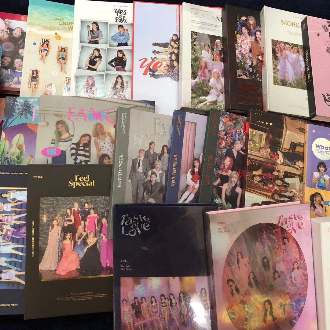 TWICE アルバムまとめ売り 豪華特典 トレカ 初回特典 美品 CD レア