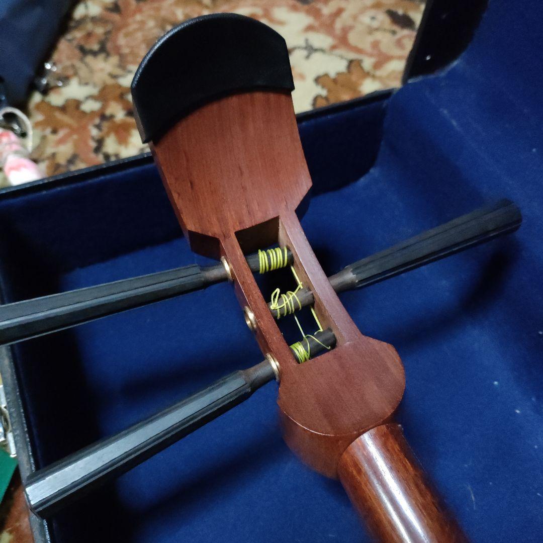 三味線　ハードカバー付き