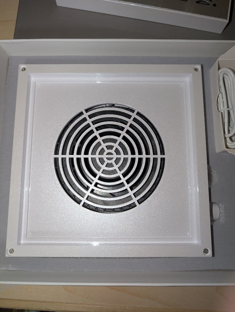 アンプロフェッショナル コードレスハイパーダスト集塵機　2