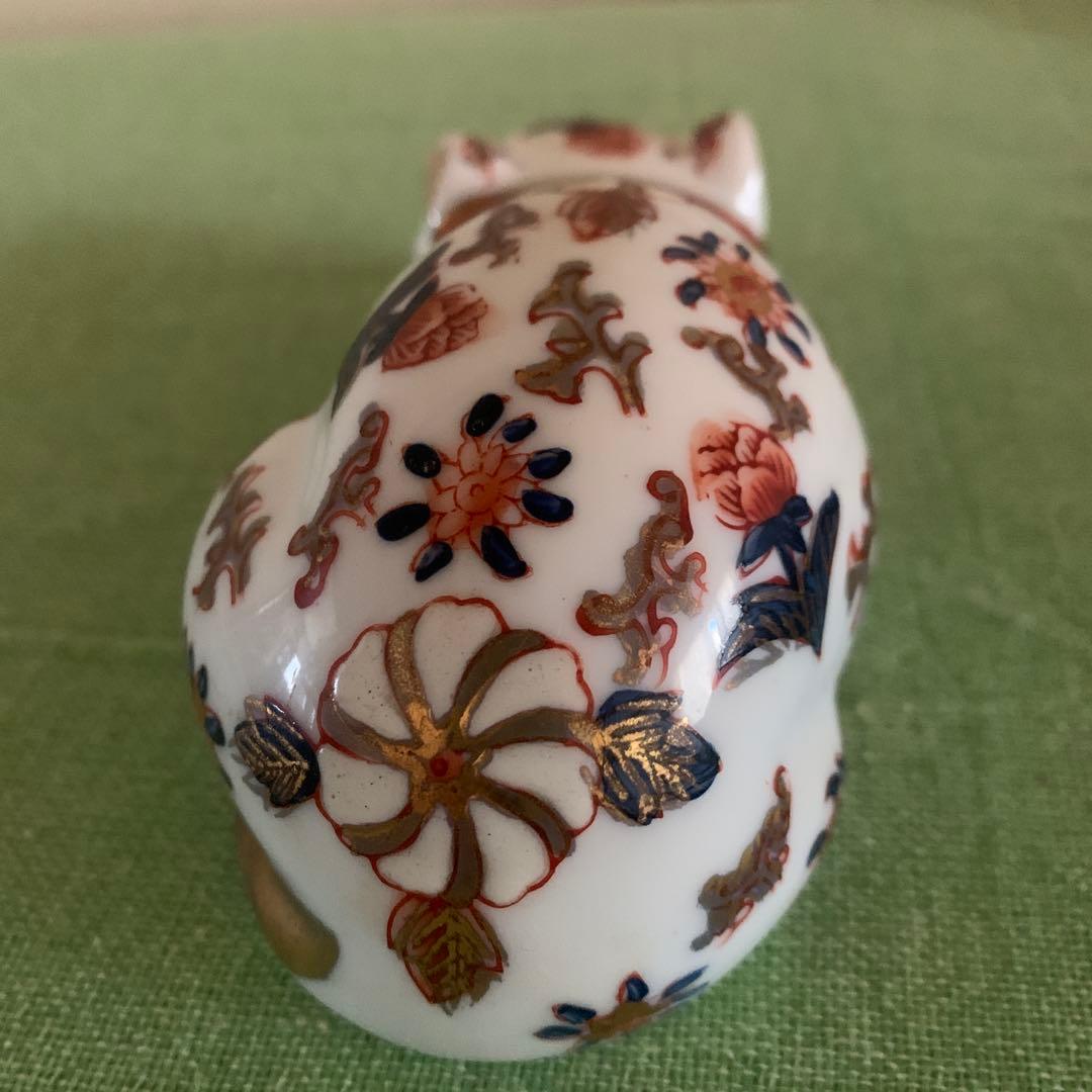 伊万里焼き　眠り猫置物