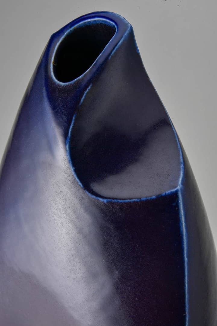 花器　紫青釉　岩村守 (1934-2023)作（我孫子窯）