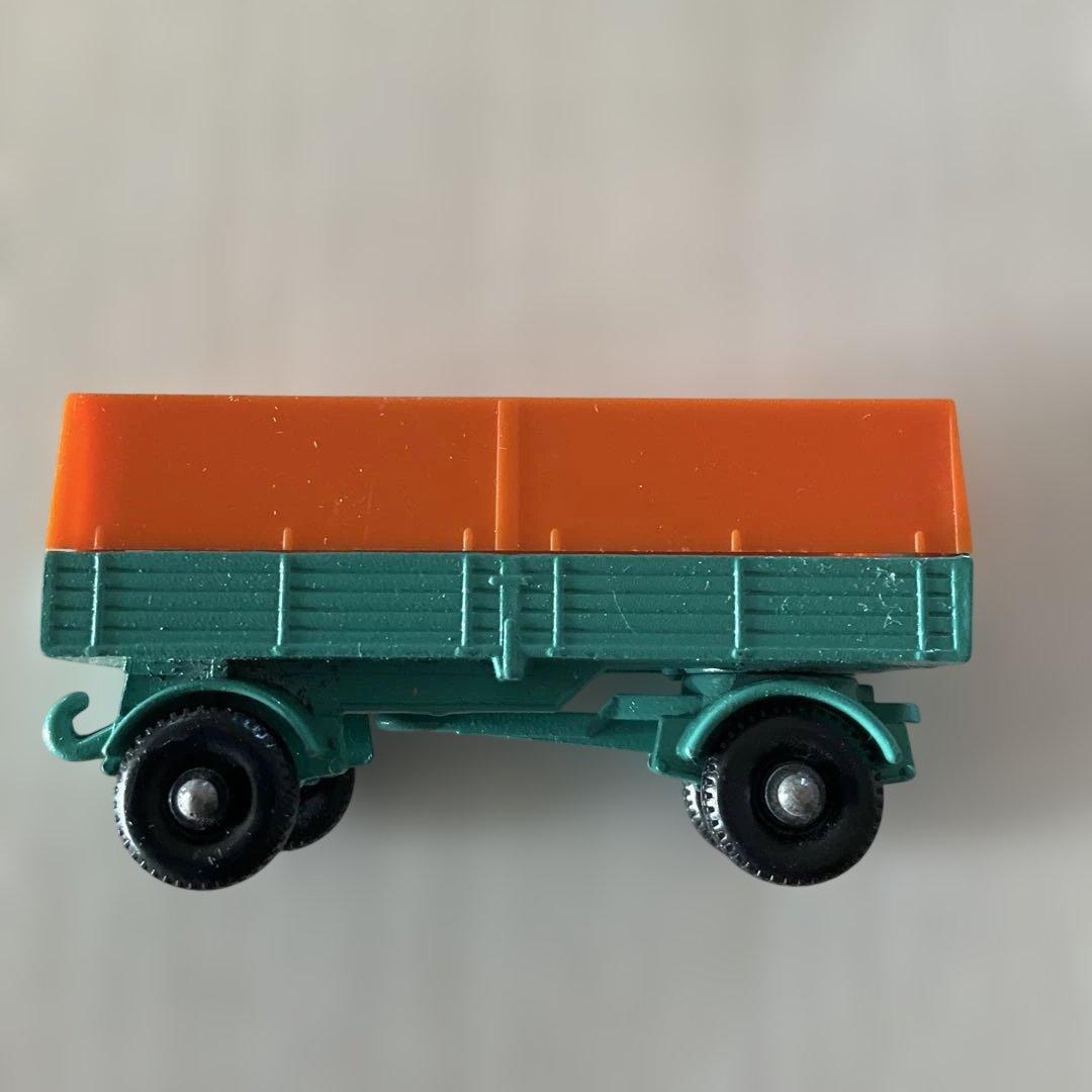 ミニカー　マッチボックス　2 メルセデス　トレーラー