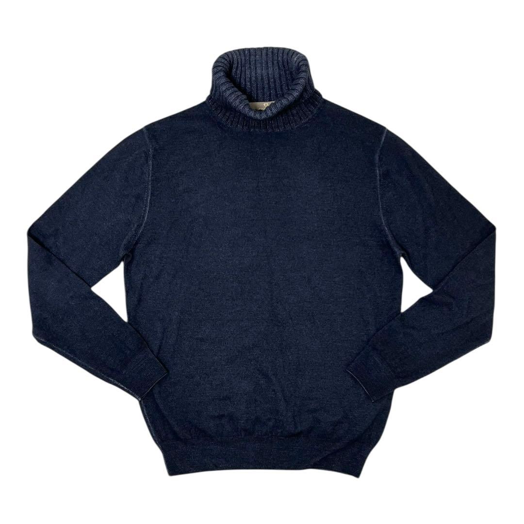 crucianiクルチアーニsize48タートルネックニットNAVY