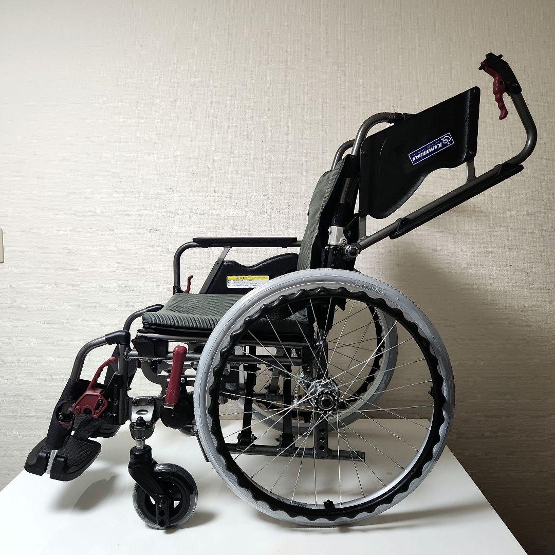 カワムラサイクル　自走用　多機能　ノーパンクタイヤ　車椅子　KMD-B22