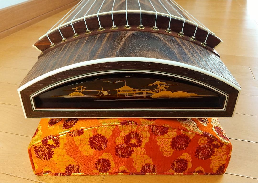 【user_086757c9】金蒔絵入り 高級 和琴 お琴 13弦琴 お筝